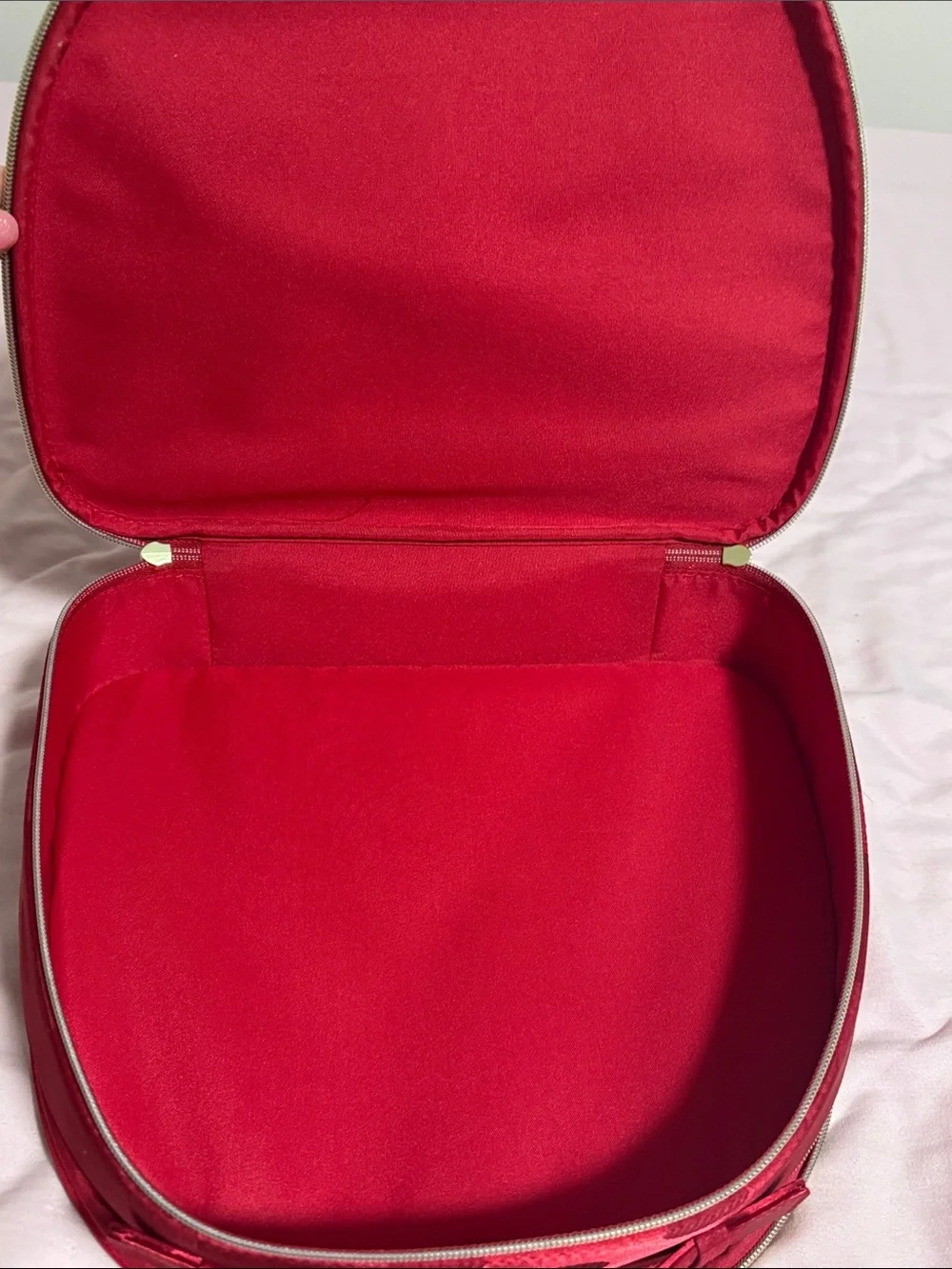 Estee Lauder Red Polka Dot Handle Cosmetic Case